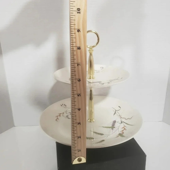 Vintage  Crown Essex Canadiana Wheat Pattern 2-Tier Cake Stand with Handle, - Picture 8 of 8